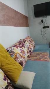 Televisyen dan/atau pusat hiburan di Saidia Appartement