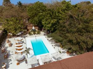 Bazén v ubytování Bora Bora Beach Club & Hotel nebo v jeho okolí