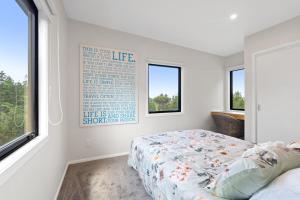 Ένα ή περισσότερα κρεβάτια σε δωμάτιο στο Slice of tranquility Outdoor hot bath and nature