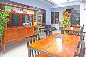 Restaurant ou autre lieu de restauration dans l'établissement Hotel O Trisna Patihan Resort