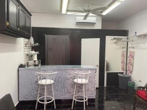 Una cocina o cocineta en Divine Rest