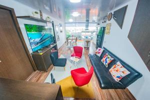 Televisyen dan/atau pusat hiburan di Lujoso Apartamento en Zona de Comercio