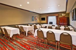 Konferenční prostory v ubytování Holiday Inn Express Hotel & Suites Columbus Southeast Groveport by IHG + 33 fotografií