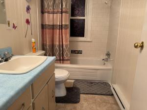 Gallery image of Full 2 Bedroom Cozy Stay Near Niagara Falls in Welland