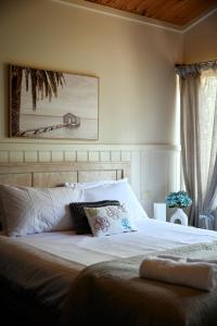 Rustic Treehouse - Aireys Inlet客房内的一张或多张床位