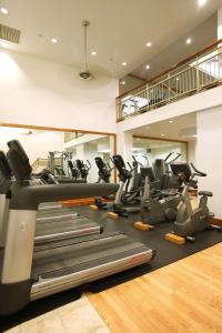 Fitness centrum a/nebo fitness zařízení v ubytování Hyatt Regency Guam
