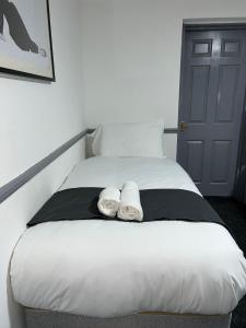 OYO Greenway Stays客房内的一张或多张床位