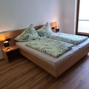 Postel nebo postele na pokoji v ubytování Ferienwohnung Schatzhof