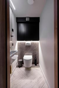 Koupelna v ubytování City Frame Apartment + 28 fotografií