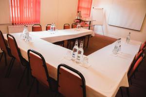 Konferenční prostory v ubytování OYO The Red Lion Hotel