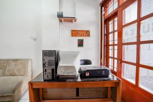 Fotografie z fotogalerie ubytování OYO 94100 Gateway Pasteur Apartment By Ilyasa v destinaci Bandung