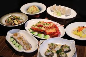 度假酒店内部或周边提供的食物