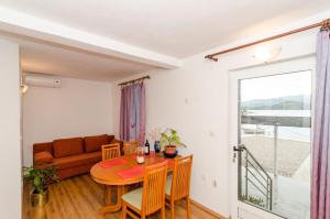 Balkón nebo terasa v ubytování Apartments Žuronja