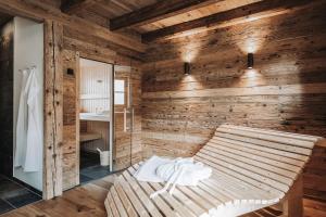 Ein Bett oder Betten in einem Zimmer der Unterkunft Alpzitt-Chalets