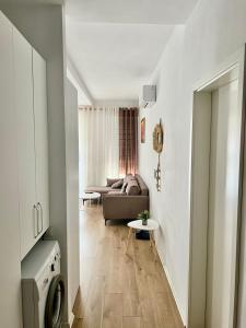 Ruang duduk di Urban Oasis Apartment