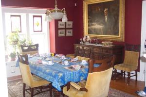Gallery image of Bernard Gray Hall Bed and Breakfast in Niagara on the Lake
