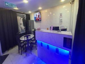 TV a/nebo společenská místnost v ubytování OYO 91036 J CAPSULE HOTEL @ JALAN BUKIT BINTANG