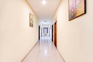Foto sihtkohas Yogyakarta asuva majutusasutuse Hotel O Pogung Near Near Ugm Formerly Maleo Residence galeriist