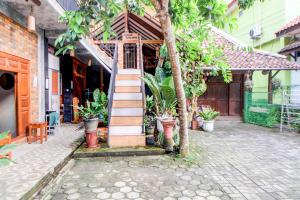 Фотография из галереи Hotel O Maryam Homestay Syariah 2 в Джокьякарте