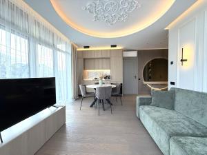 Χώρος καθιστικού στο Žaliakalnis Luxury Suites