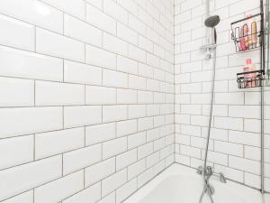 Ένα μπάνιο στο Self Contained 1Bed with Parking Leamington Spa Pass the Keys +8 φωτογραφίες