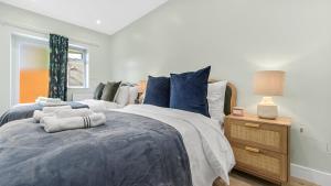 Gallery image of Luxury Retreat sleep 8 Flat, London in Perivale