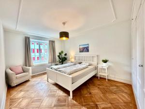 Postel nebo postele na pokoji v ubytování Business Apartment ZIMMERzuVERMIETEN in Solothurn