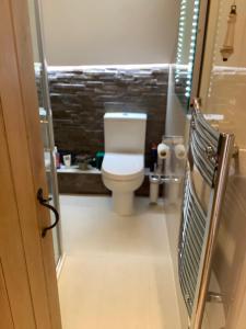 Bilik mandi di Weymouth Quirky apartment +9 gambar