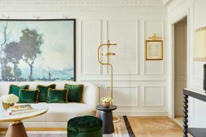 A seating area at The Palace, a Luxury Collection Hotel, Madrid