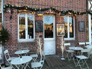 Reštaurácia alebo iné gastronomické zariadenie v ubytovaní Pressoir de la mare SUPERHOTE 12 minutes de Cabourg