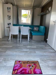 Mobil-home Camping -La Marine - 4 Étoiles - Grau du Roi - B038的休息区