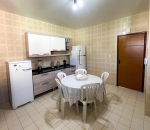 Nhà bếp/bếp nhỏ tại Apartamento gigante e funcional em Ilhéus perto da praia +19 ảnh