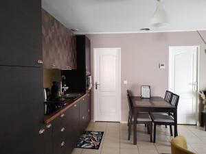 Gallery image of Hédoniste 1 in Herpy-lʼArlésienne +29 photos