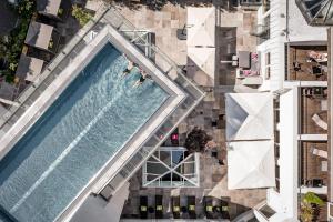 Bazén v ubytování Alpin Art & Spa Hotel Naudererhof Superior nebo v jeho okolí