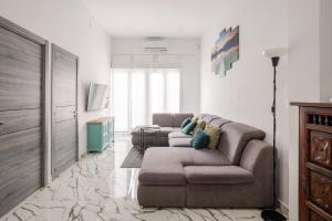 Posedenie v ubytovaní Apartamento en Planta Baja Cerca de la Playa en Badalona