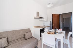 Salento Vibes Apartments - Salento Selection的厨房或小厨房