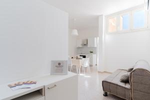 Salento Vibes Apartments - Salento Selection的厨房或小厨房