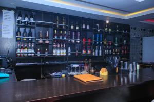Nápoje v ubytování Marquee Land Hotel