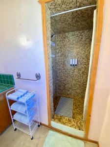 Baðherbergi á Joshua Tree Ranch House Motel - Downtown - Room #1