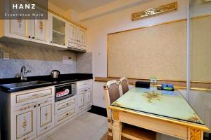 Kuchyň nebo kuchyňský kout v ubytování S79 Residences 345AB Apartment