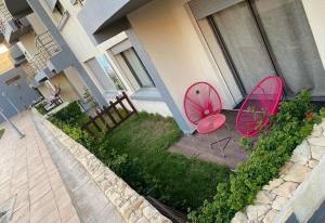 Appartement vue sur mer外面的花园