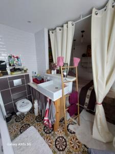 Fotografie z fotogalerie ubytování Demeure Prosper 1 chambre d'hôte privative avec petit déjeuner compris v destinaci Labégude + 37 fotografií