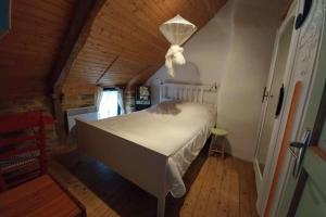 Cama o camas de una habitación en 3-bedroom house - quiet garden