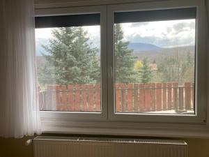 A general mountain view or a mountain view taken from the holiday home