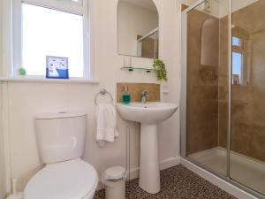 Ένα μπάνιο στο Daffodil Lodge +17 φωτογραφίες