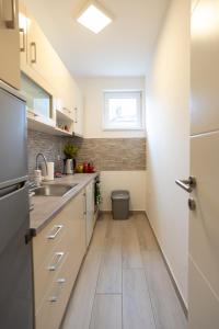 Una cocina o zona de cocina en CVETIĆ apartman