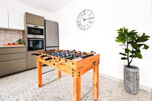 Villa David - NEW - first renting - for 9 person的厨房或小厨房