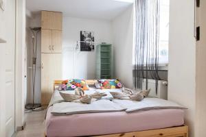 Posteľ alebo postele v izbe v ubytovaní Dora apartment near Buda Castle with PARKING!
