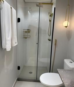 Vannituba majutusasutuses Apartamento com 2 quartos com ar em Moema