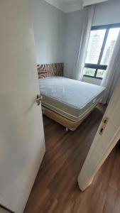 Postel nebo postele na pokoji v ubytování Flat em pinheiros equipado em hotel 4 stat